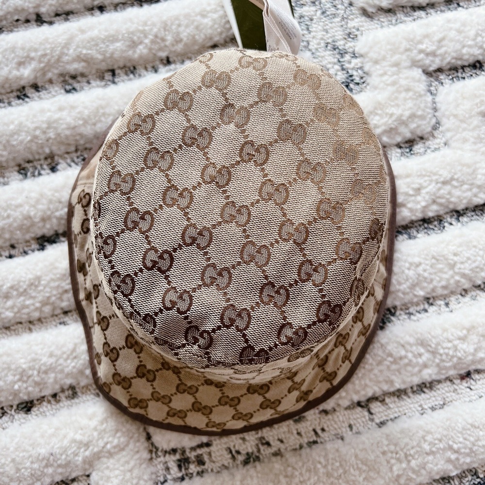 New Gucci Reversible GG Supreme Horsebit Bucket Hat Beige Canvas/ Wool Size XS - Picture 3 of 12